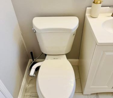 Centereach Apartamento | Comfort Stay by Stony Brook University & Hospital