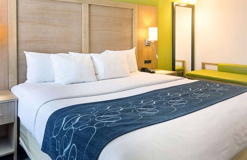 Northeast Virginia Beach Hotel | Comfort Suites Beachfront