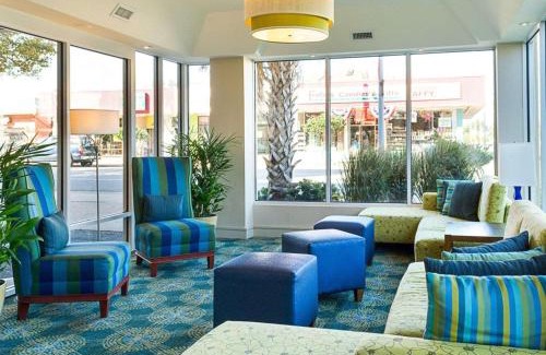 Northeast Virginia Beach Hotel | Comfort Suites Beachfront