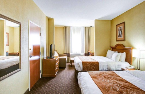 Brenham Hotel | Comfort Suites Brenham