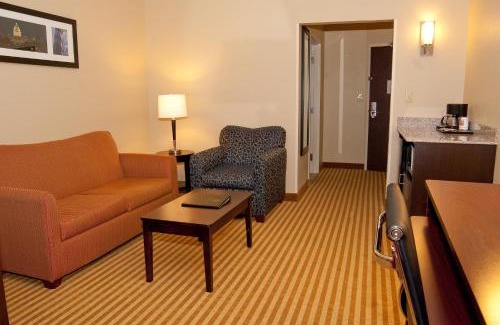 Summit Station Hotel | Comfort Suites Columbus East Broad