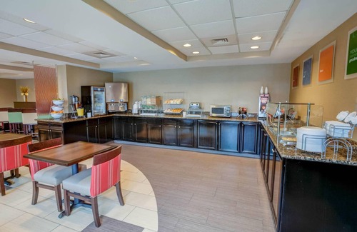 Concord Hotel | Comfort Suites Concord Mills
