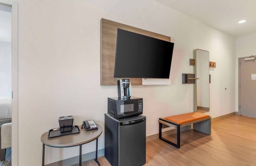 Gatlinburg Hotel | Comfort Suites Gatlinburg Downtown-Convention Center