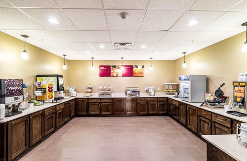 Grand Prairie Hotel | Comfort Suites Grand Prairie - Arlington North