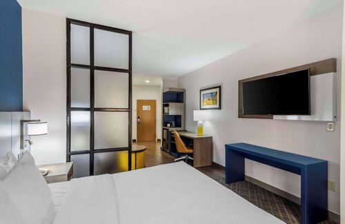 Macon Hotel | Comfort Suites Macon Northwest