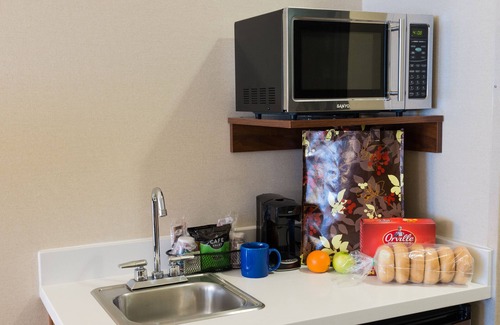 Springfield Hotel | Comfort Suites Springfield-Eugene