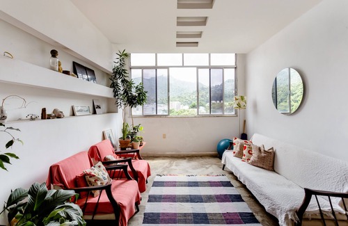 Laranjeiras Apartamento | Comfort with a view of Christ