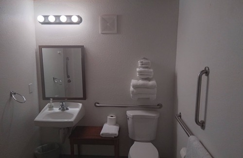 Rothsay Hotel | Comfort Zone Inn