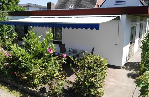 Landkirchen Casa | Comfortable vacation home Hus Kalli with terrace and garden on Fehmarn