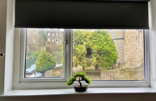 Healey Lane Casa | Comfortable 1-Bed Retreat in Batley - sleeps 3