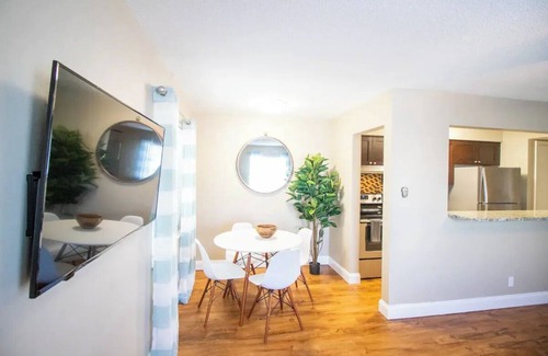 Central Oakland Park Apartamento | Comfortable 1-Bedroom Apt near Beaches, Dining & Shops