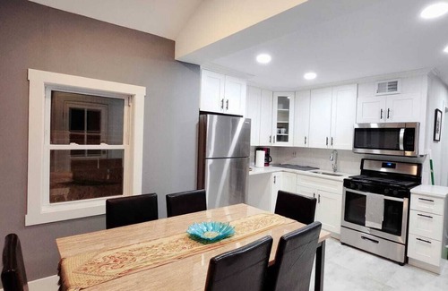 Tuckahoe Casa | Comfortable 1 family home in Tuckahoe that's near train