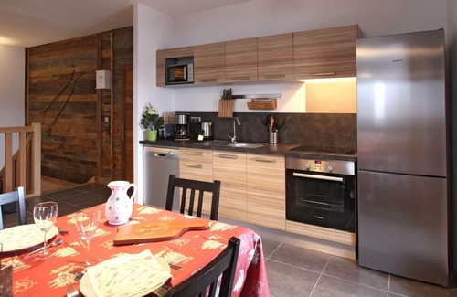 Huez-en-Oisans Apartamento | Cómodo chalet para 10 personas con jacuzzi en Huez