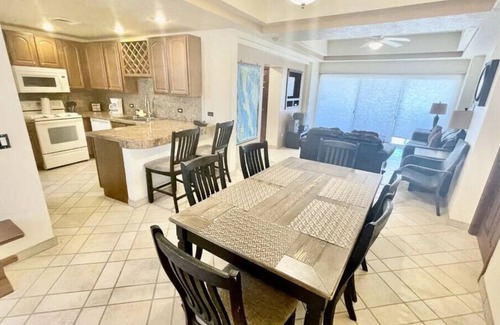 Centro Condominio | Comfortable 2 Bedroom 2 Bath G201