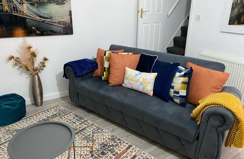 Leeds Casa | Comfortable 2beds House 4 Contractors & Staycation