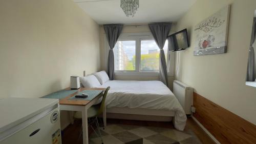Westbourne Apartamento | Comfortable 2BR London Stay 4 Beds Sleeps 5