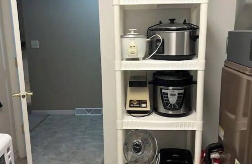Pierre Casa | Comfortable 3 bed/3 bath/garage overlooking Pierre