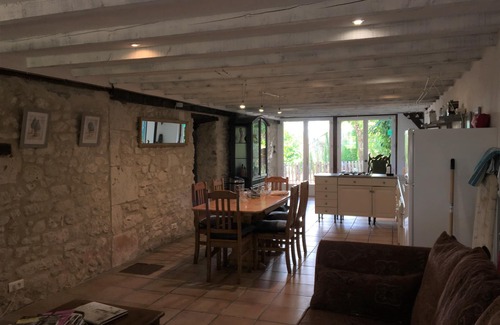 Loubezs-Bernac Otro | Cómoda casa de vacaciones de 3 dormitorios / 3 baños con piscina climatizada y gran jardín salvaje