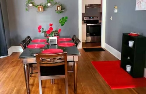 West Elmira Casa | Comfortable 3 bedroom home with private parking!