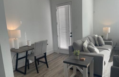 OST - South Union Casa | Comfortable 3 BR - Heart of Texas Medical Center