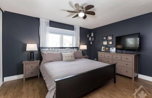 Arnprior Casa | Comfortable 3bed home in the Ottawa Valley