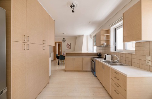 Agia Paraskevi Apartamento | Comfortable 3BR Family Residence in Agia Paraskevi