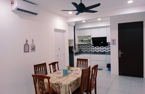 Central Seberang Perai Condominio | Comfortable 3R2B 7pax Meritus Prai