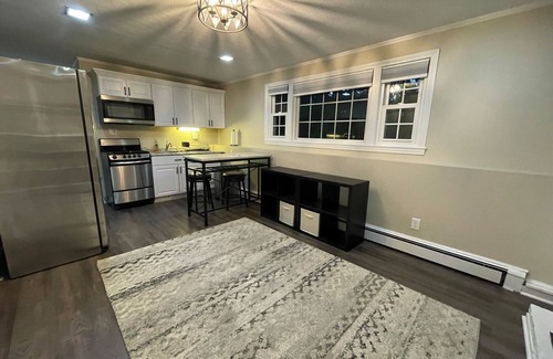 Weston Casa | Comfortable 4 Bedroom Home with a Large Deck