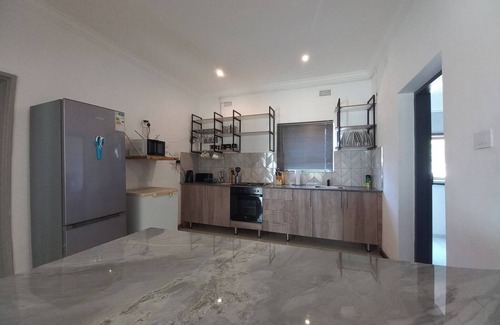 Gweru Casa | Estancia cómoda y lujosa