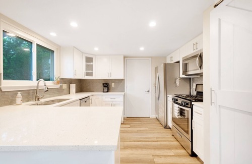 Austin Casa | Comfortable and Spacious - Extended Stays Welcome