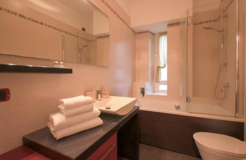 Washington Apartamento | Comfortable and strategic Apt in the center of Milan