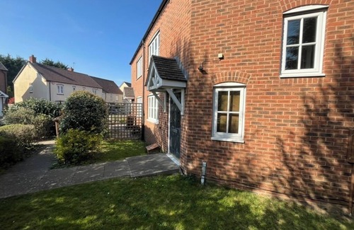 Solihull Casa | comfortable and stylish 4 BED HOUSE / NEC.SOLIHULL