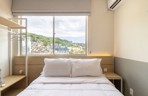 Centro Apartamento | Comfortable Apart With sea View in Floripa Eva704