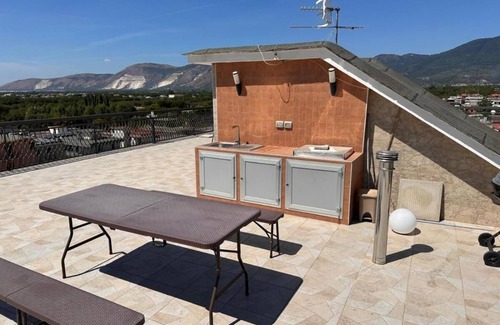 Casamarciano Apartamento | Comfortable apartment with kitchen and terrace for groups of friends and families