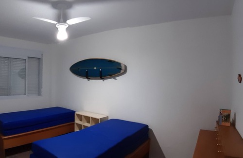 Embare Apartamento | Cómodo apartamento en Embaré - a 30 metros de la playa - capacidad para 7 personas