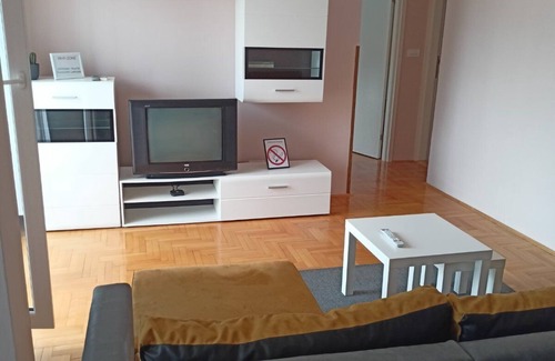 Vozdovac Apartamento | Comfortable apartment in a quiet part of town