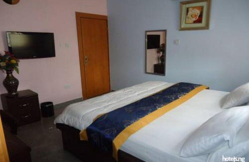 Abuja Cabina | Comfortable apartment in Waxride Residence Abuja