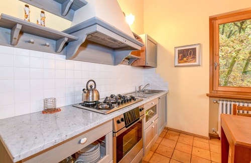Gavardo Apartamento | Confortable apartamento Vittorio en Agriturismo Colleincanto
