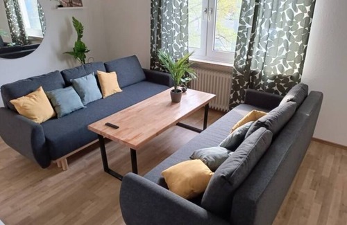 Rathaus Wattenscheid Apartamento | Comfortable apartment with balcony for up to 6 people