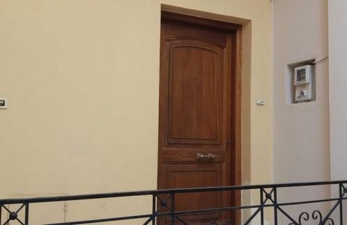 Kalymnos Town Apartamento | Cómoda y luminosa casa en el corazón de Pothia – Ideal para familias