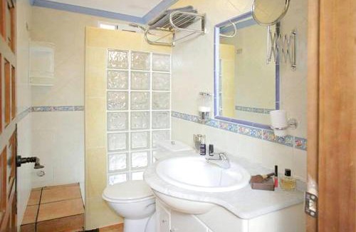 Tarifa Casa | Comfortable Bungalow in Tarifa, Mountain View.