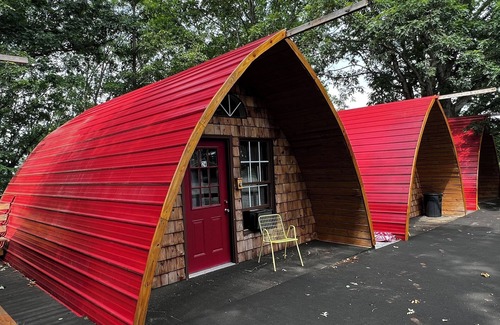 Mill Spring Cabina | Comfortable cabin in the mountains of North Carolina, located near TIEC.