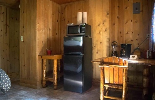 Cooke City-Silver Gate Cabina | Comfortable Cabin next to Yellowstone National Park
