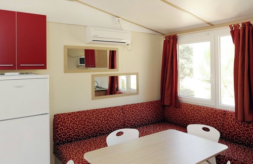 Nin Chalet De Esquí | Chalet confortable con dos cuartos de baño, a 2 km. de Zadar
