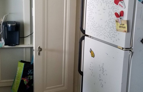 Ottawa Apartamento | Comfortable, charming 2 bedroom upper duplex in Toledo, Ohio.