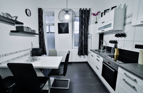 Goethestraße Apartamento | Comfortable city apartment in a historic residential building