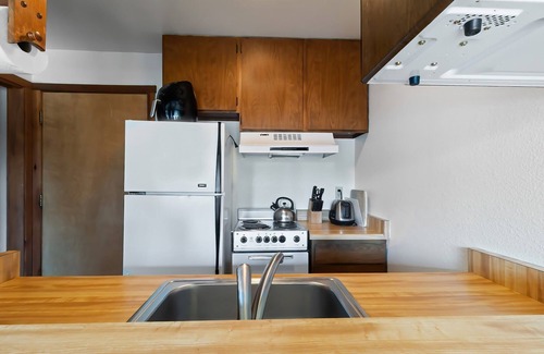 Bear Valley Condominio | Comfortable Condo Great Location- Tamarack #12 by Bear Valley Vacation Rentals