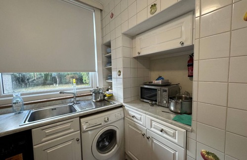 Havering Apartamento | Comfortable Contractor Retreat: Perfect for Both Short & Long Stays