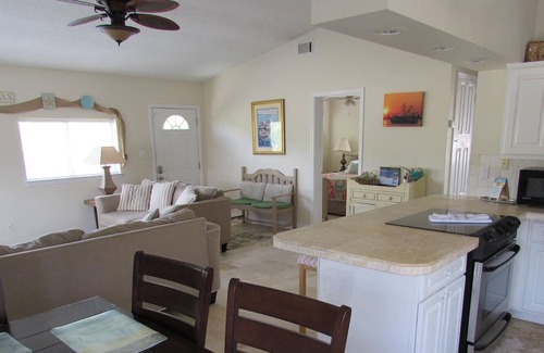 Pensacola Beach Cabaña | Comfortable Cottage a Block Away from Beach