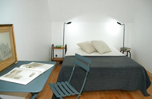 Plougasnou Casa | Comfortable country villa, near coast, Plougasnou